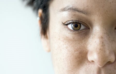 Viso di donna asiatica