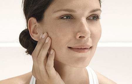 Schermo solare anti-età per viso